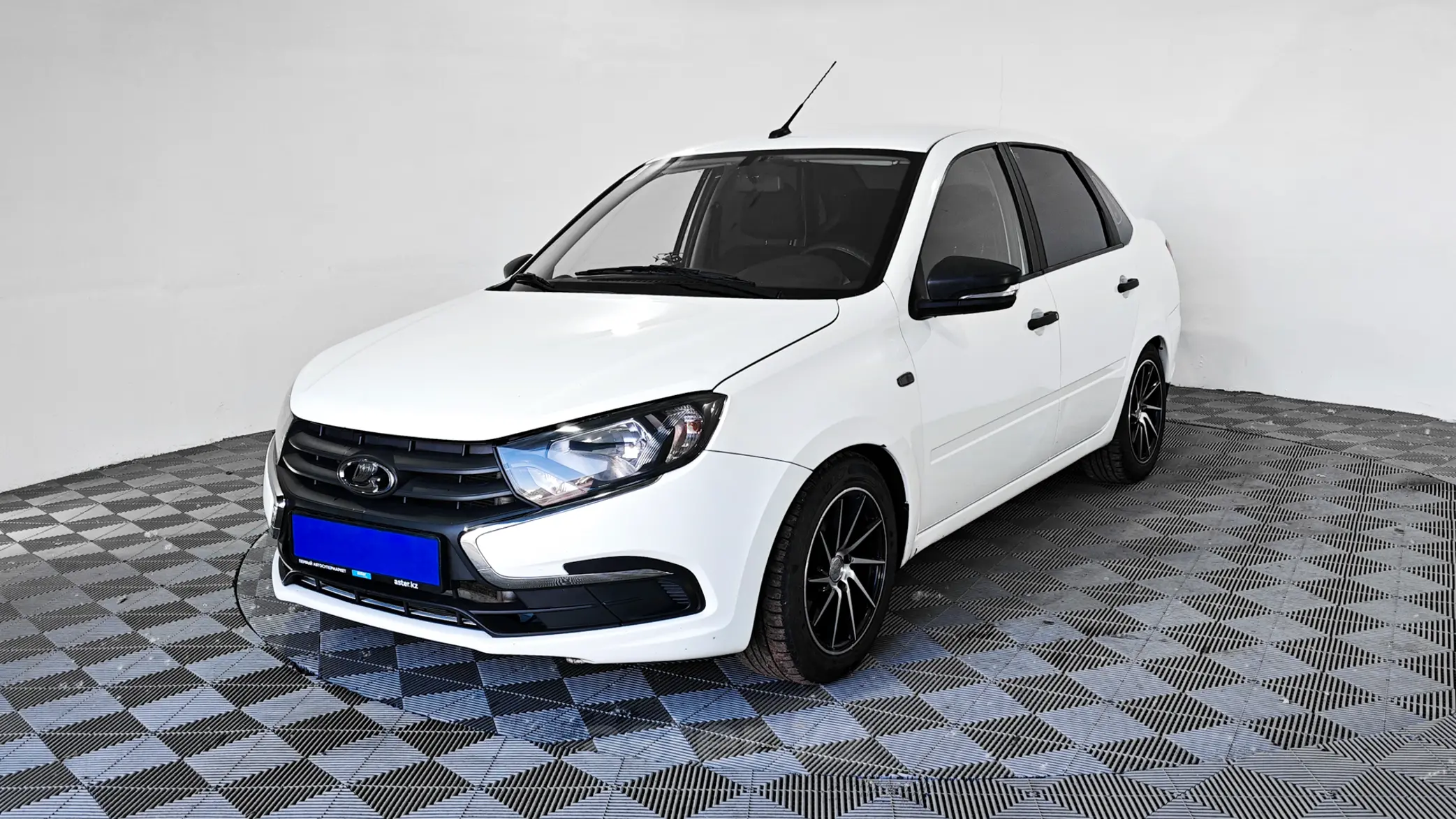 LADA (ВАЗ) Granta 2019