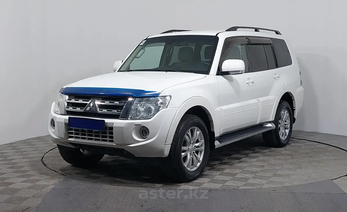 2012 Mitsubishi Pajero