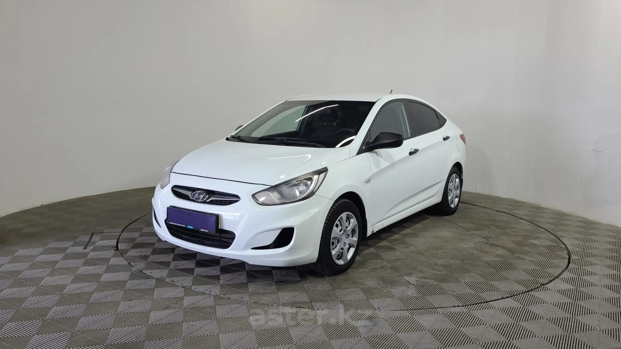 Hyundai Accent 2013