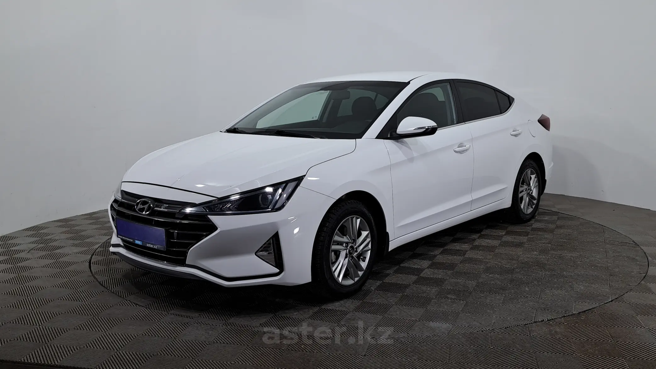 Hyundai Elantra 2019