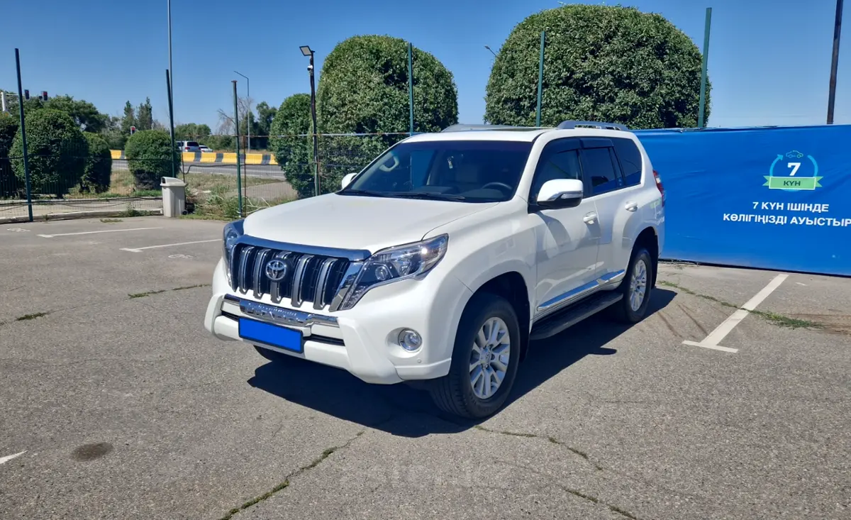 2017 Toyota Land Cruiser Prado