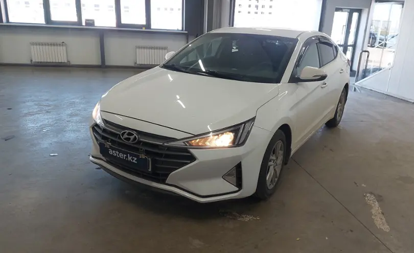 Hyundai Elantra 2020 года за 10 000 000 тг. в Астана