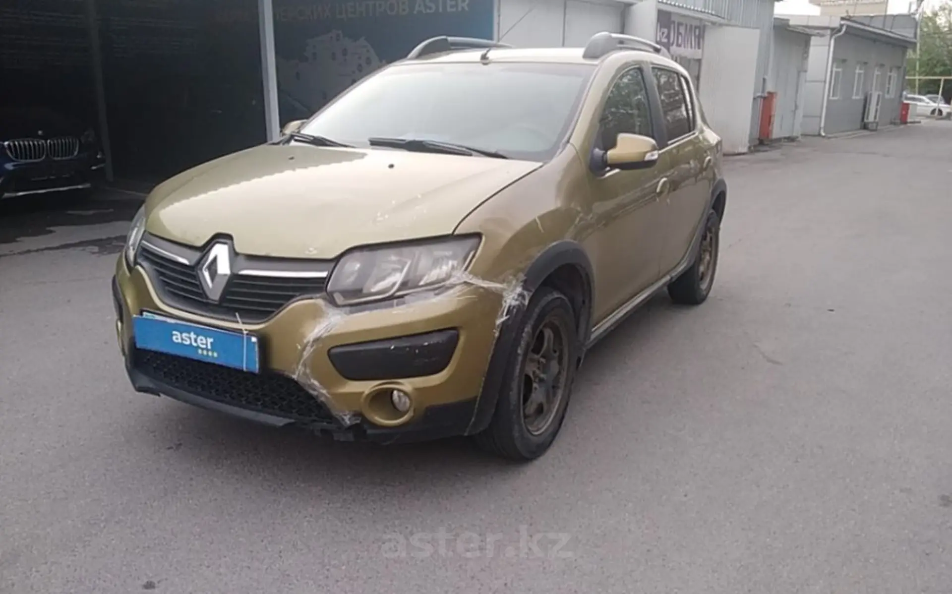 Renault Sandero 2015