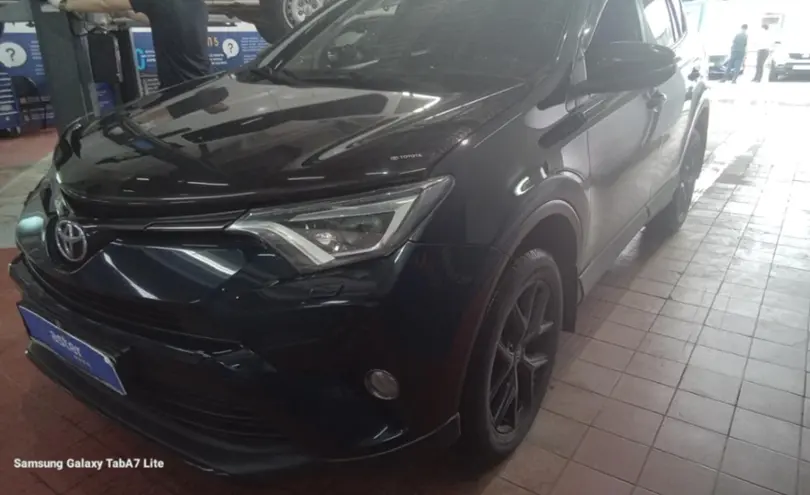 Toyota RAV4 2019 года за 15 000 000 тг. в Астана