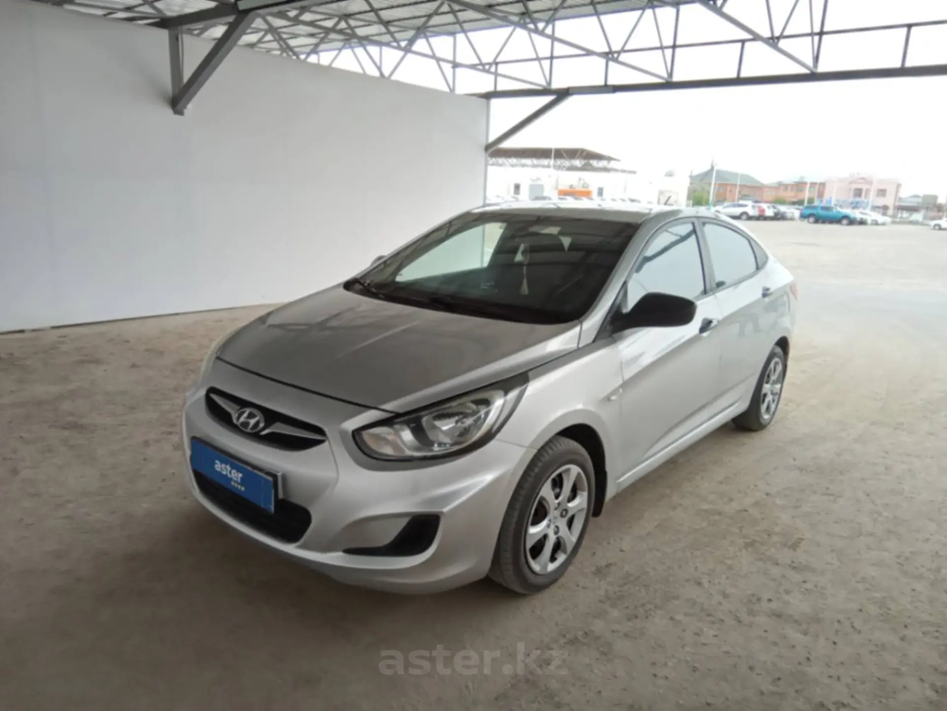 Hyundai Accent 2011