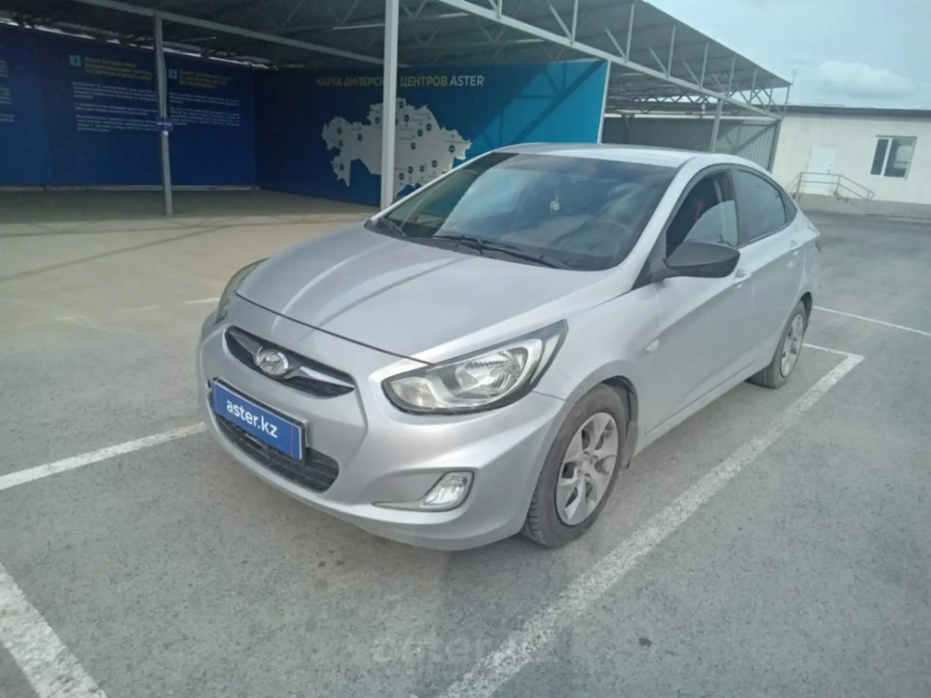 Hyundai Accent 2013