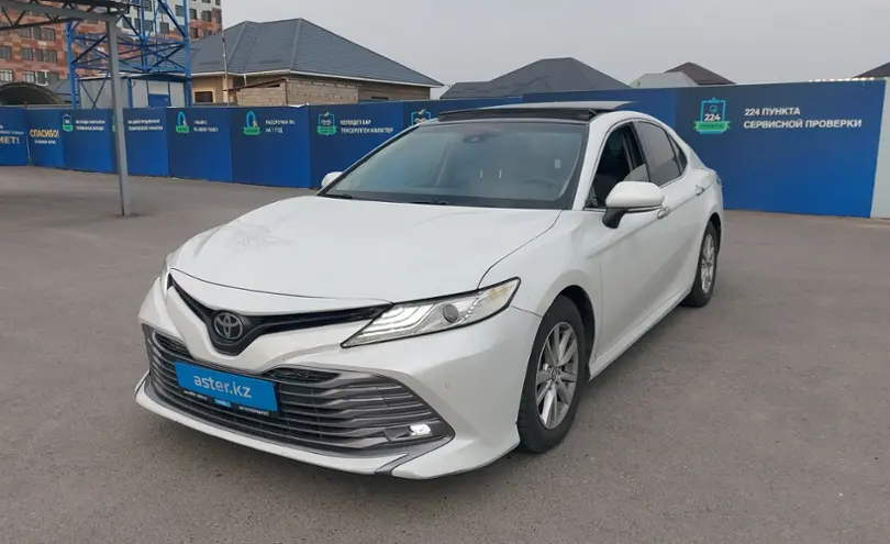 Toyota Camry 2018 года за 12 500 000 тг. в Шымкент