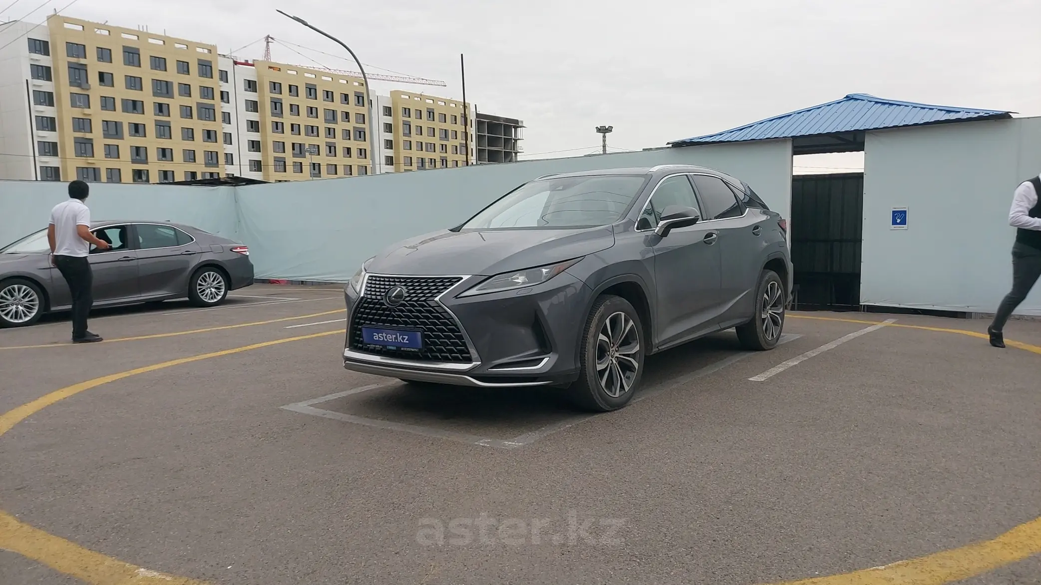 Lexus RX 2021