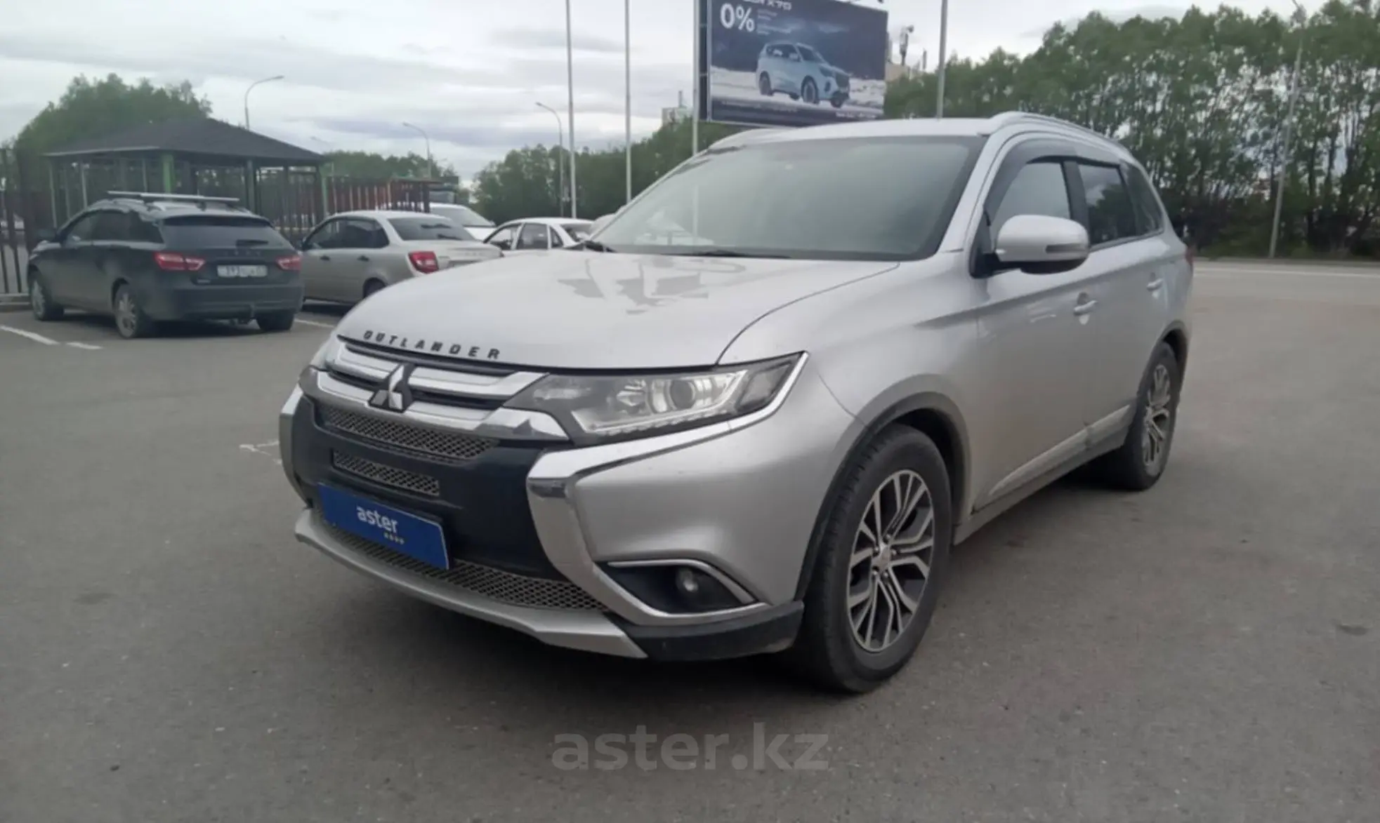 Mitsubishi Outlander 2016