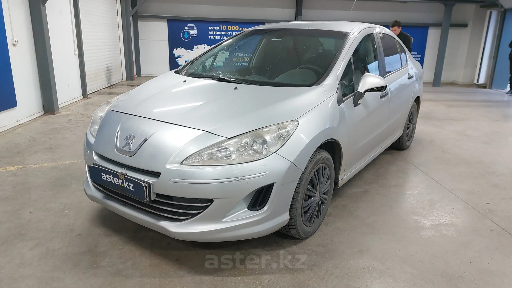 Peugeot 408 2013