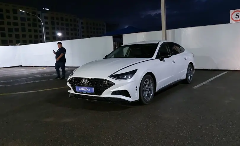 Hyundai Sonata 2019 года за 13 500 000 тг. в Алматы