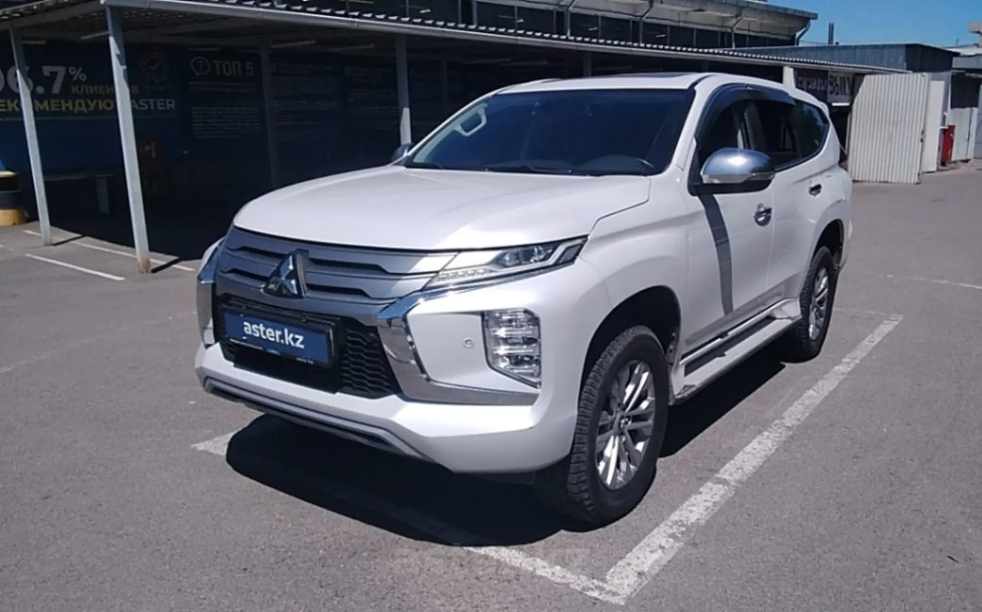 Mitsubishi Pajero Sport 2020