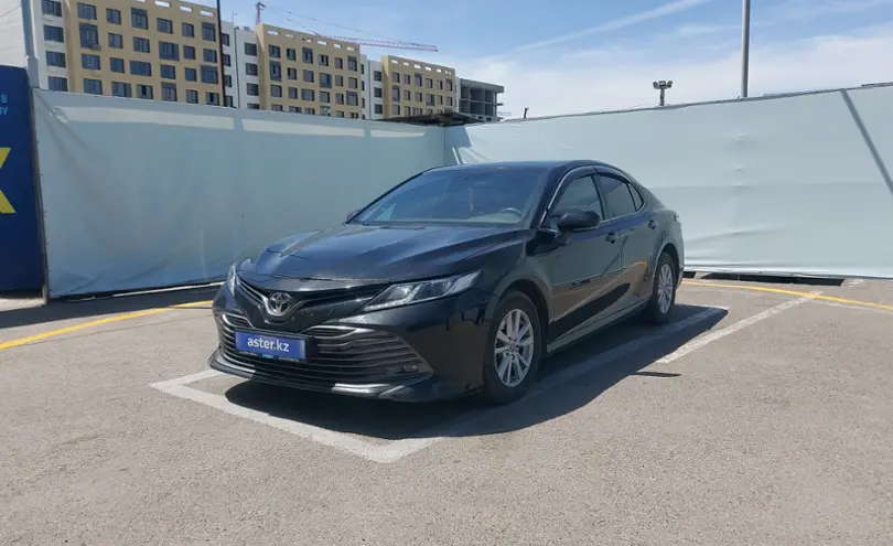 Toyota Camry 2019 года за 14 000 000 тг. в Алматы