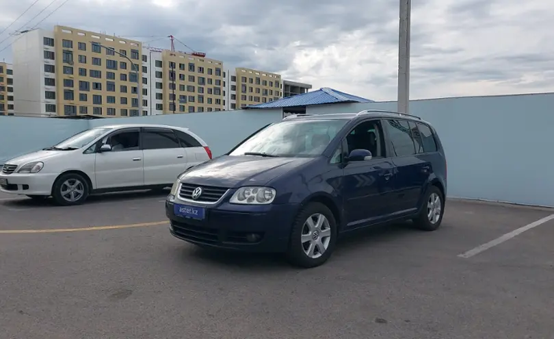 Volkswagen Touran 2003 года за 3 300 000 тг. в Алматы