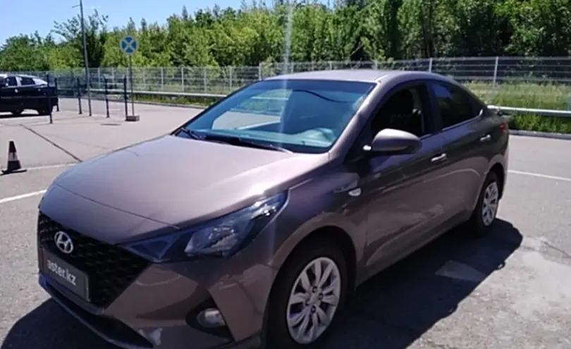 Hyundai Solaris 2023 года за 9 000 000 тг. в Усть-Каменогорск