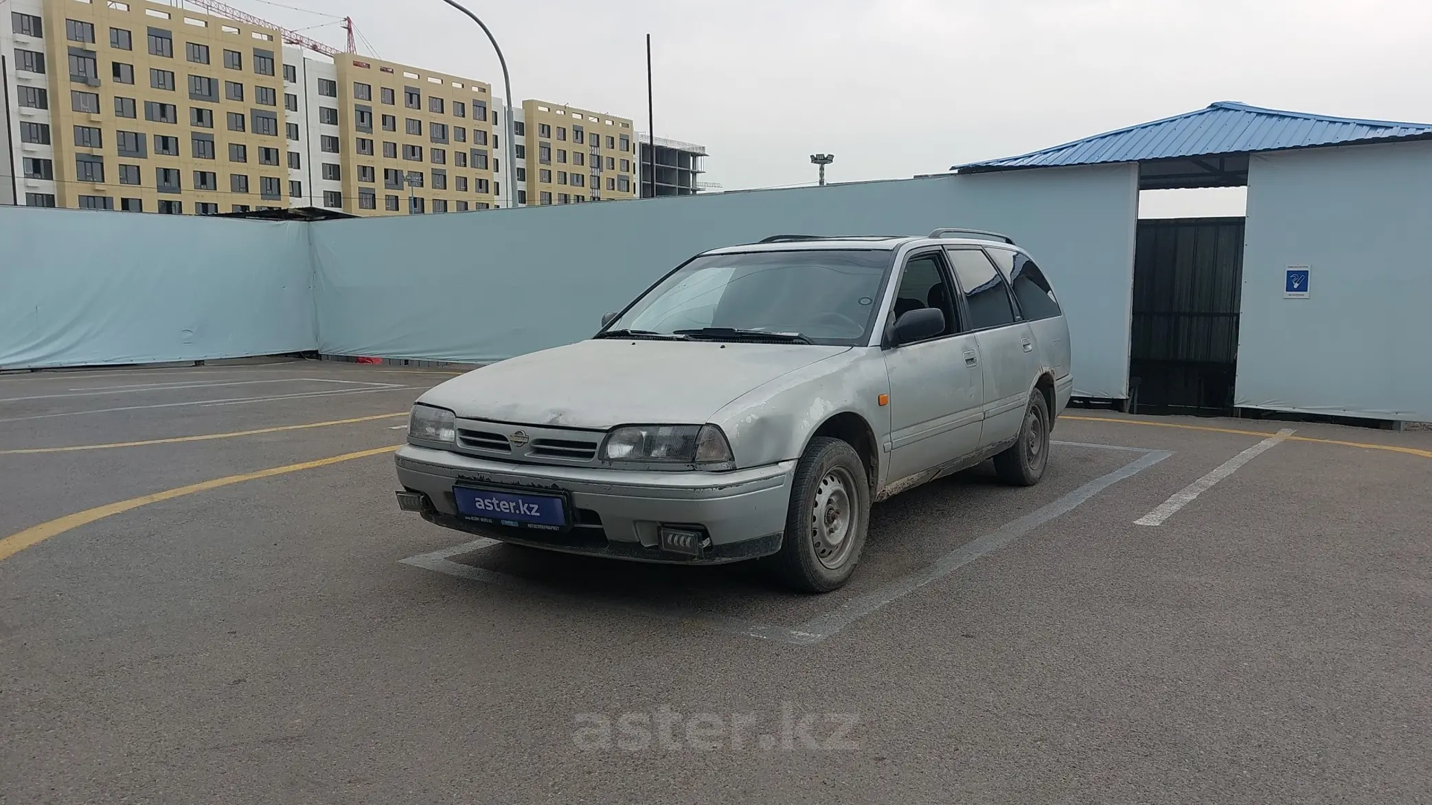 Nissan Primera 1992