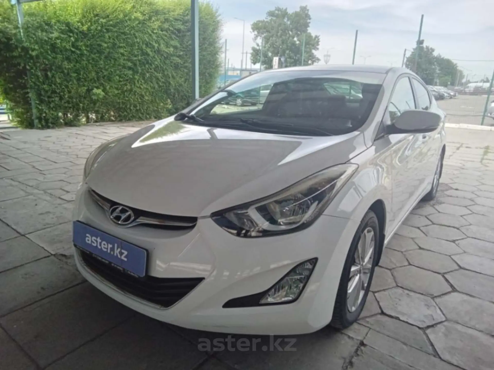 Hyundai Elantra 2015