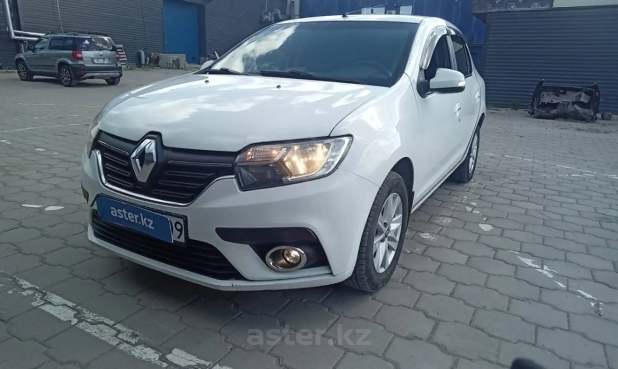 Renault Logan 2018