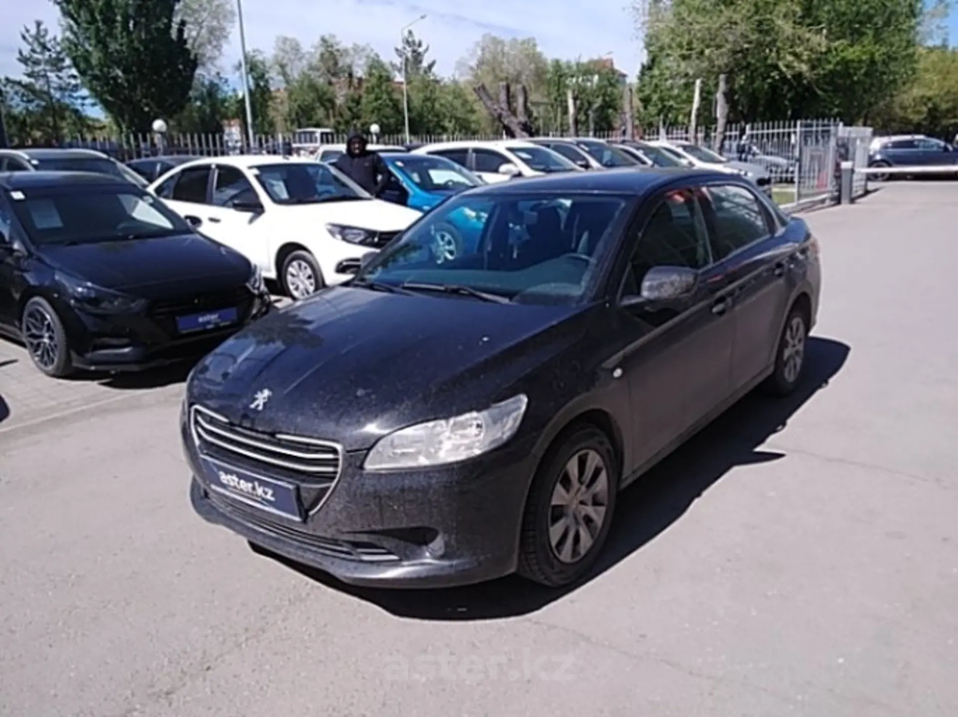 Peugeot 301 2017