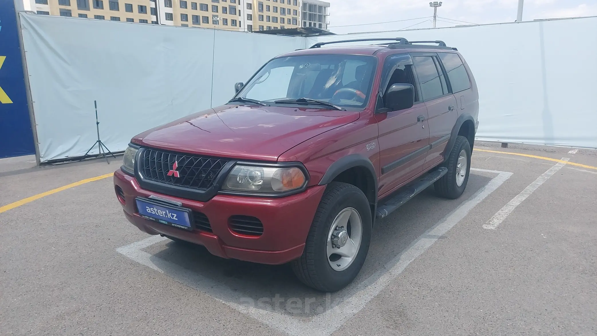 Mitsubishi Montero Sport 2000