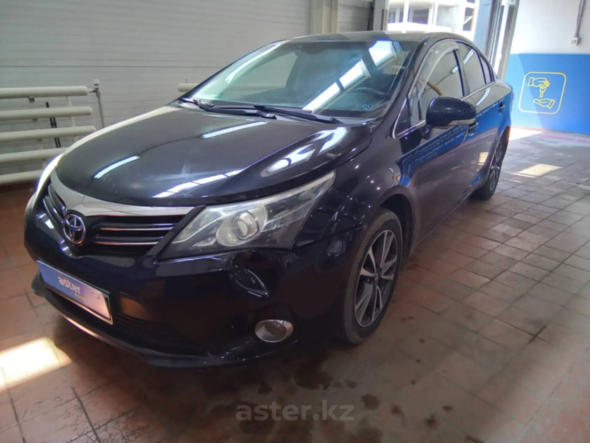 Toyota Avensis 2013