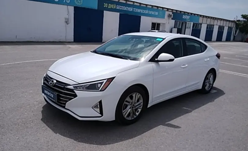 Hyundai Elantra 2019 года за 8 000 000 тг. в Актау