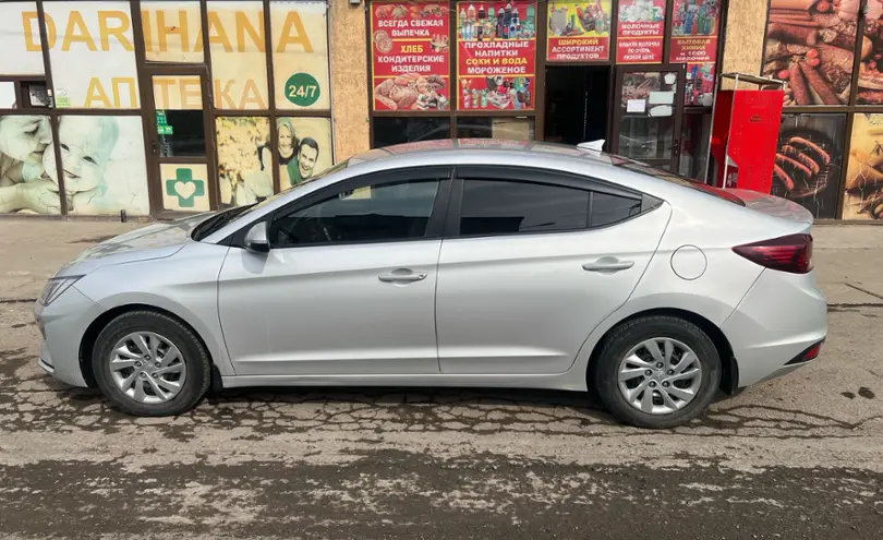 Hyundai Elantra 2019 года за 7 900 000 тг. в Алматы