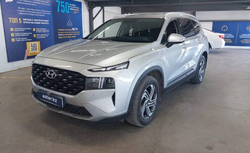 Hyundai Santa Fe 2022 года за 16 500 000 тг. в Астана