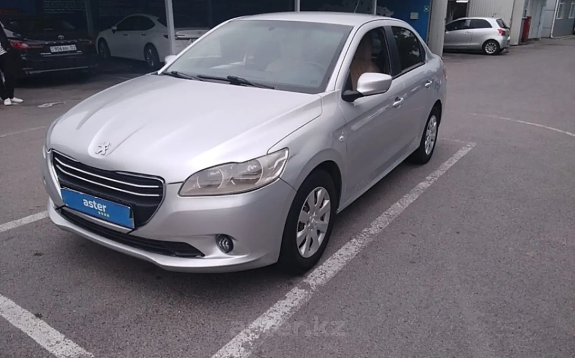 Peugeot 301 2013