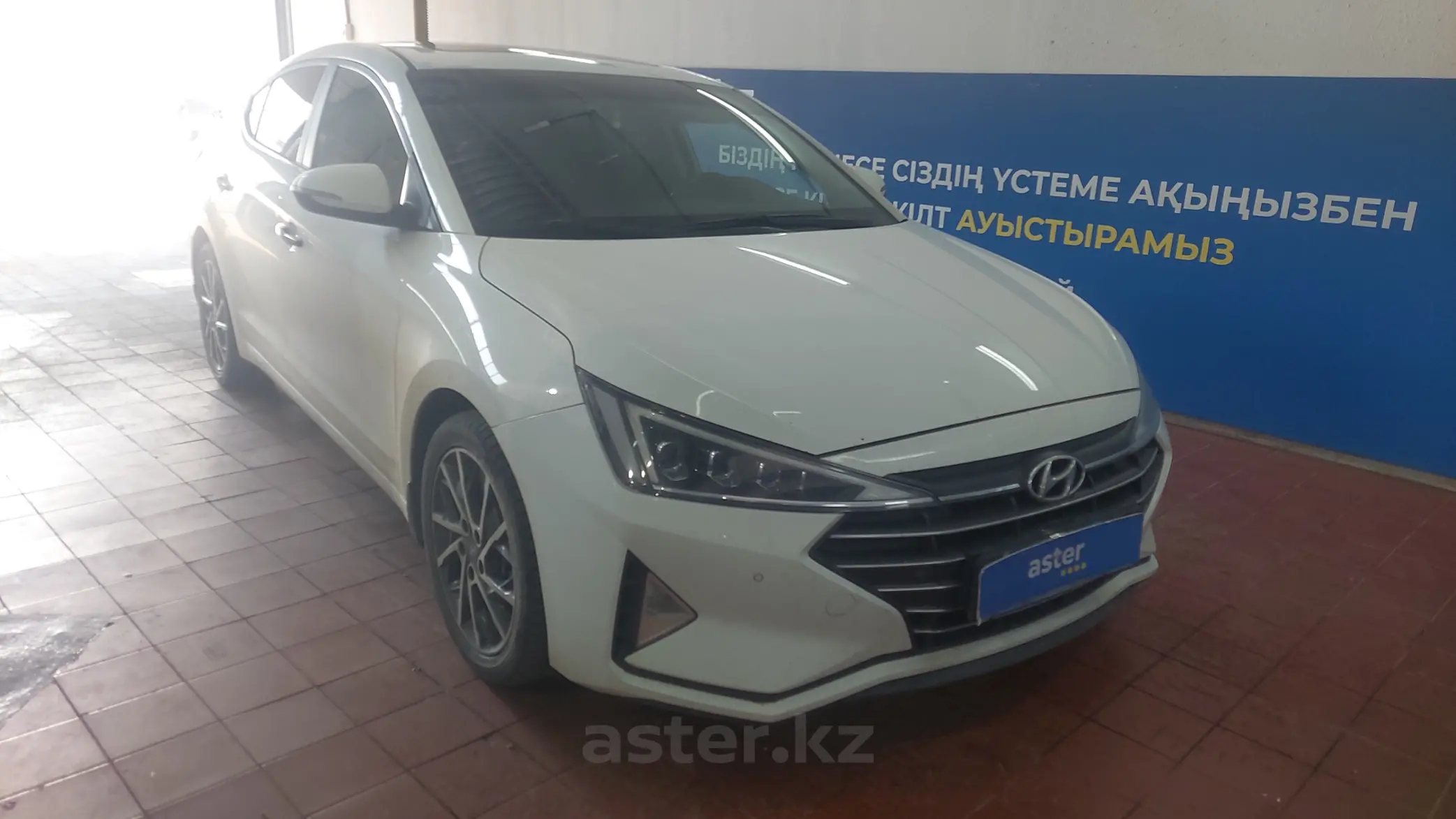 Hyundai Elantra 2019