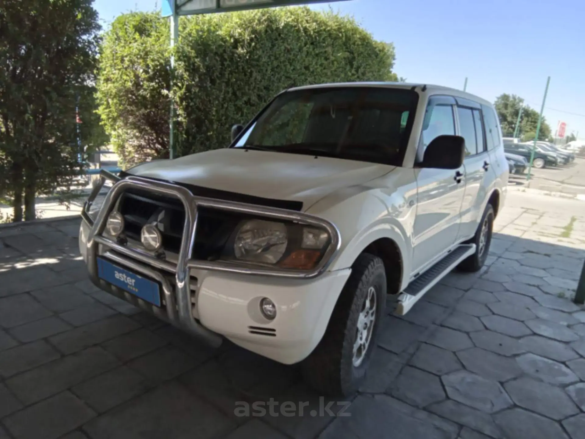 Mitsubishi Pajero 2002