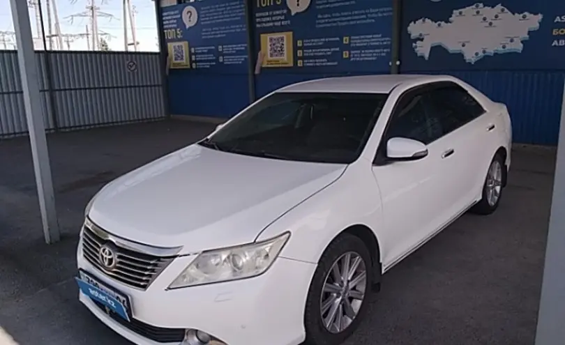 Toyota Camry 2012 года за 8 500 000 тг. в Атырау