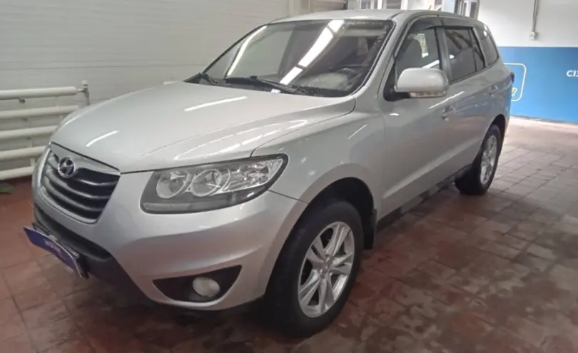 Hyundai Santa Fe 2011 года за 8 000 000 тг. в Астана