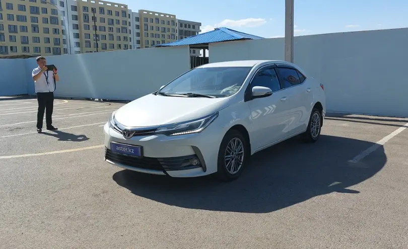 Toyota Corolla 2018 года за 8 600 000 тг. в Алматы