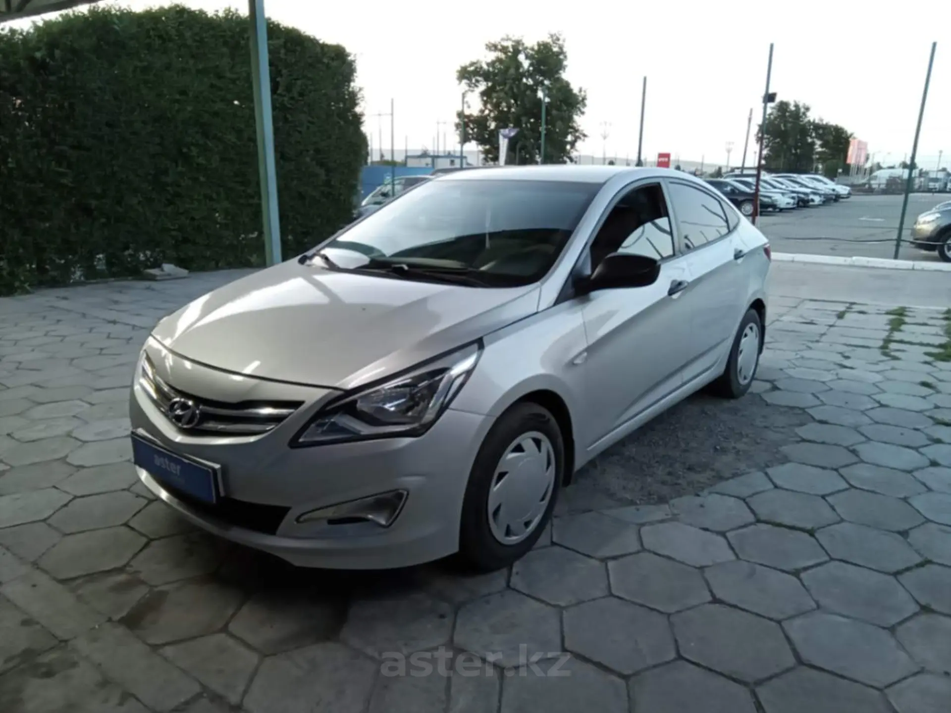 Hyundai Solaris 2015