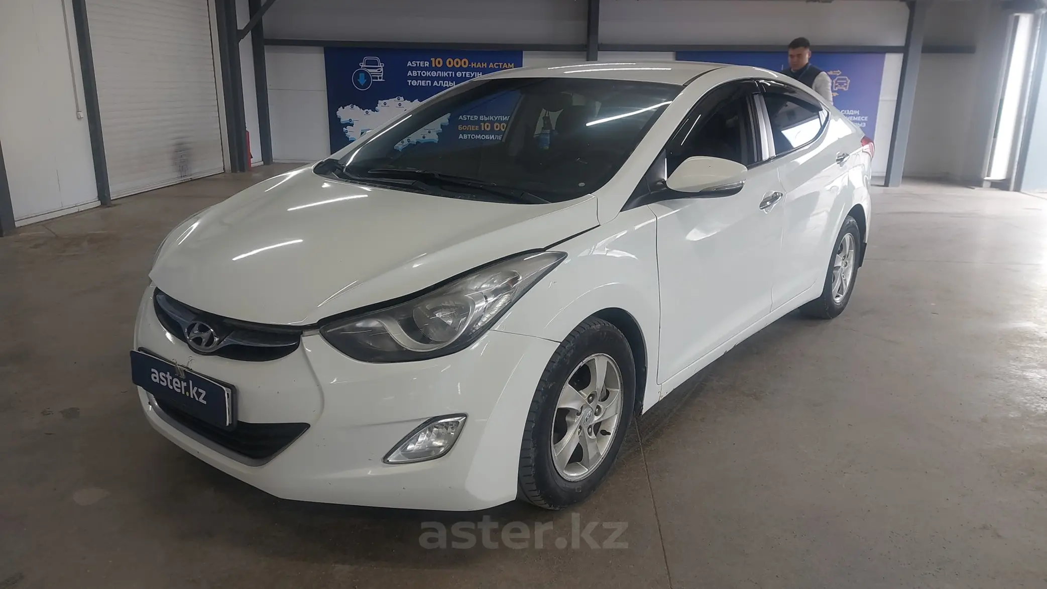 Hyundai Avante 2011