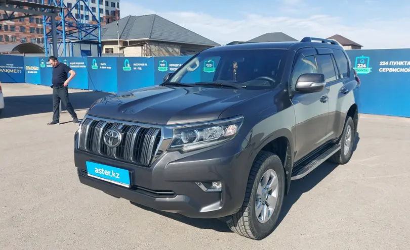 Toyota Land Cruiser Prado 2018 года за 25 000 000 тг. в Шымкент