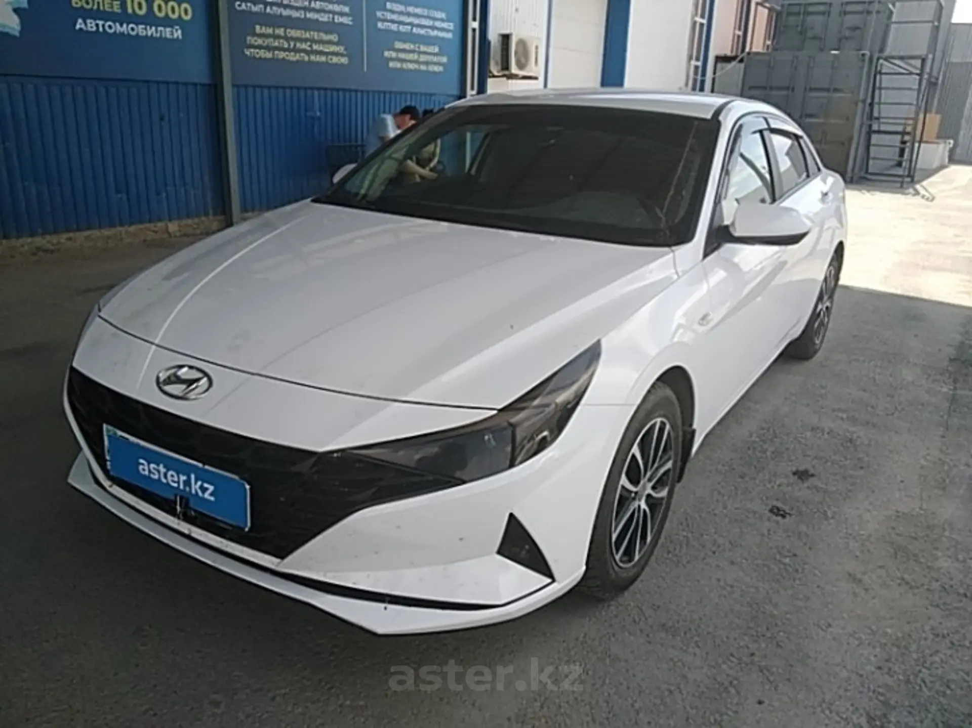 Hyundai Elantra 2021