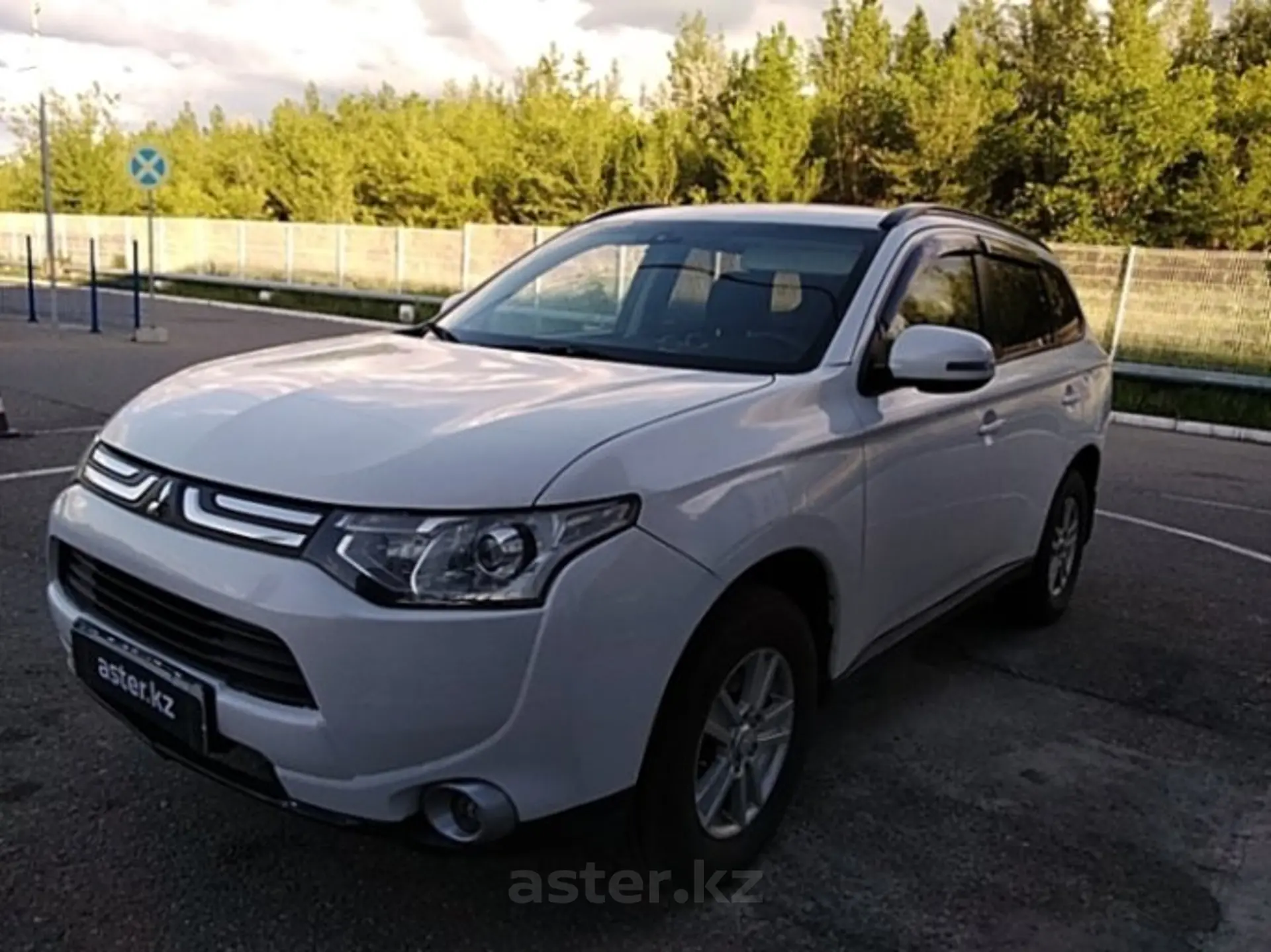 Mitsubishi Outlander 2013