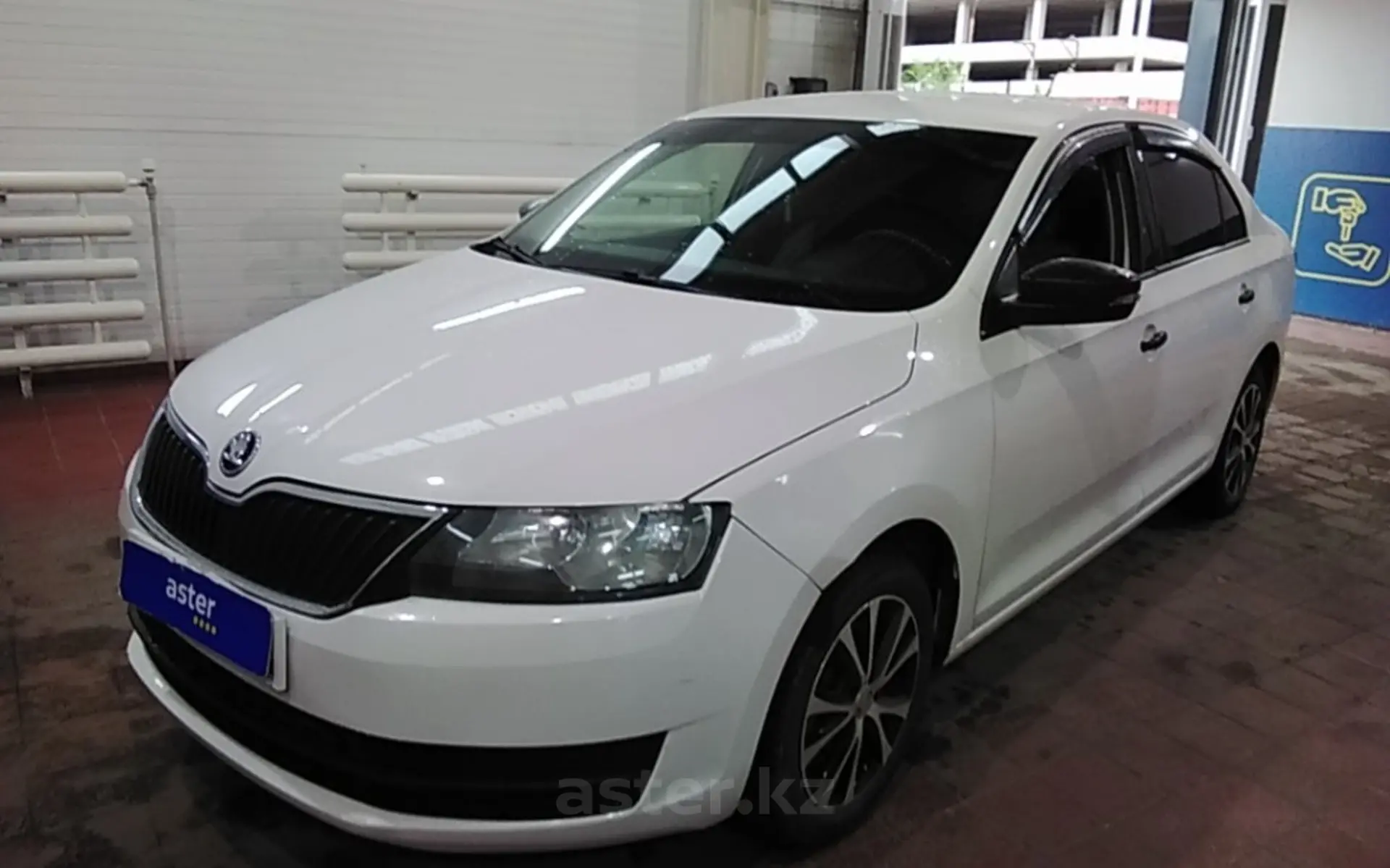 Skoda Rapid 2015