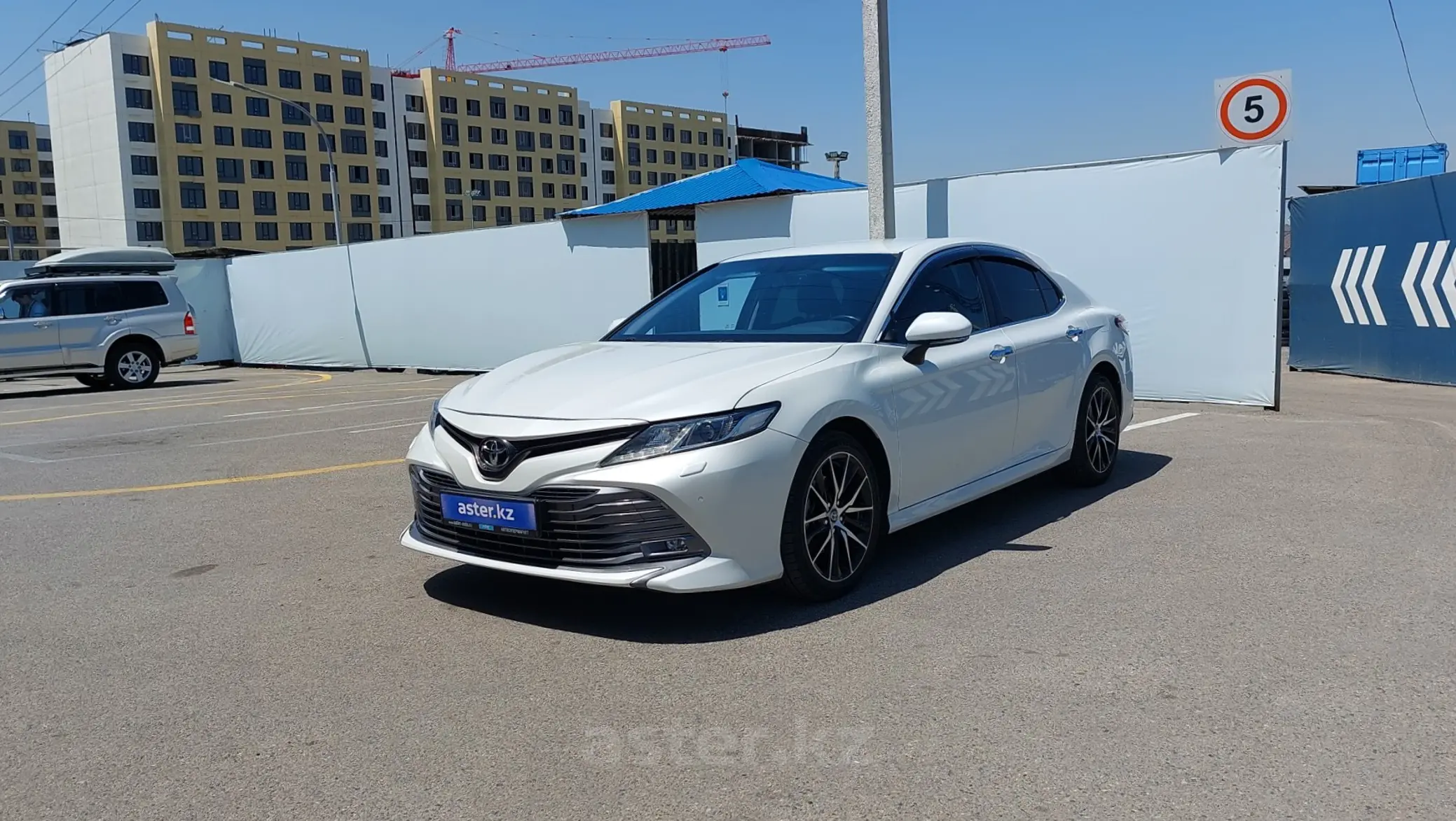 Toyota Camry 2019