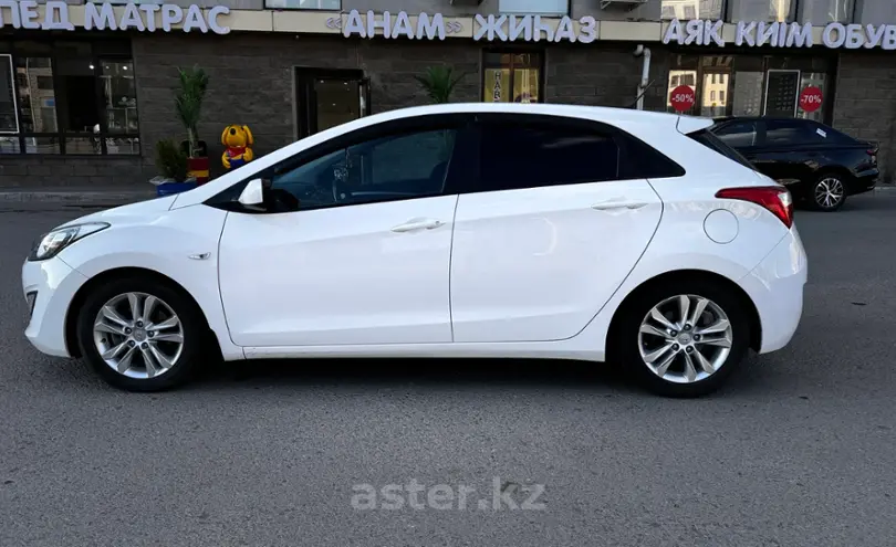 Hyundai i30 2014 года за 6 800 000 тг. в Астана