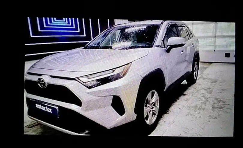 Toyota RAV4 2022 года за 15 000 000 тг. в Павлодар
