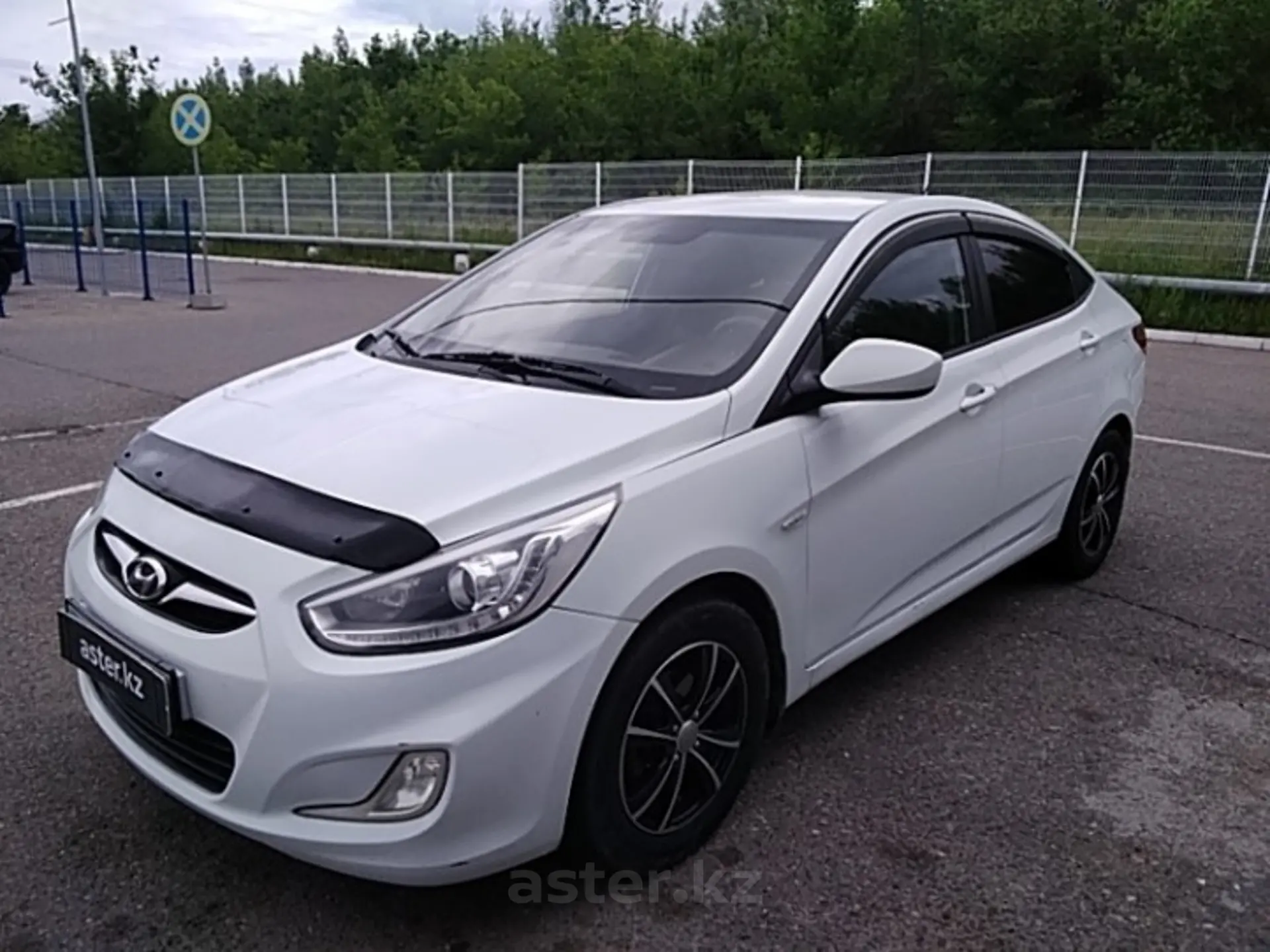 Hyundai Accent 2013