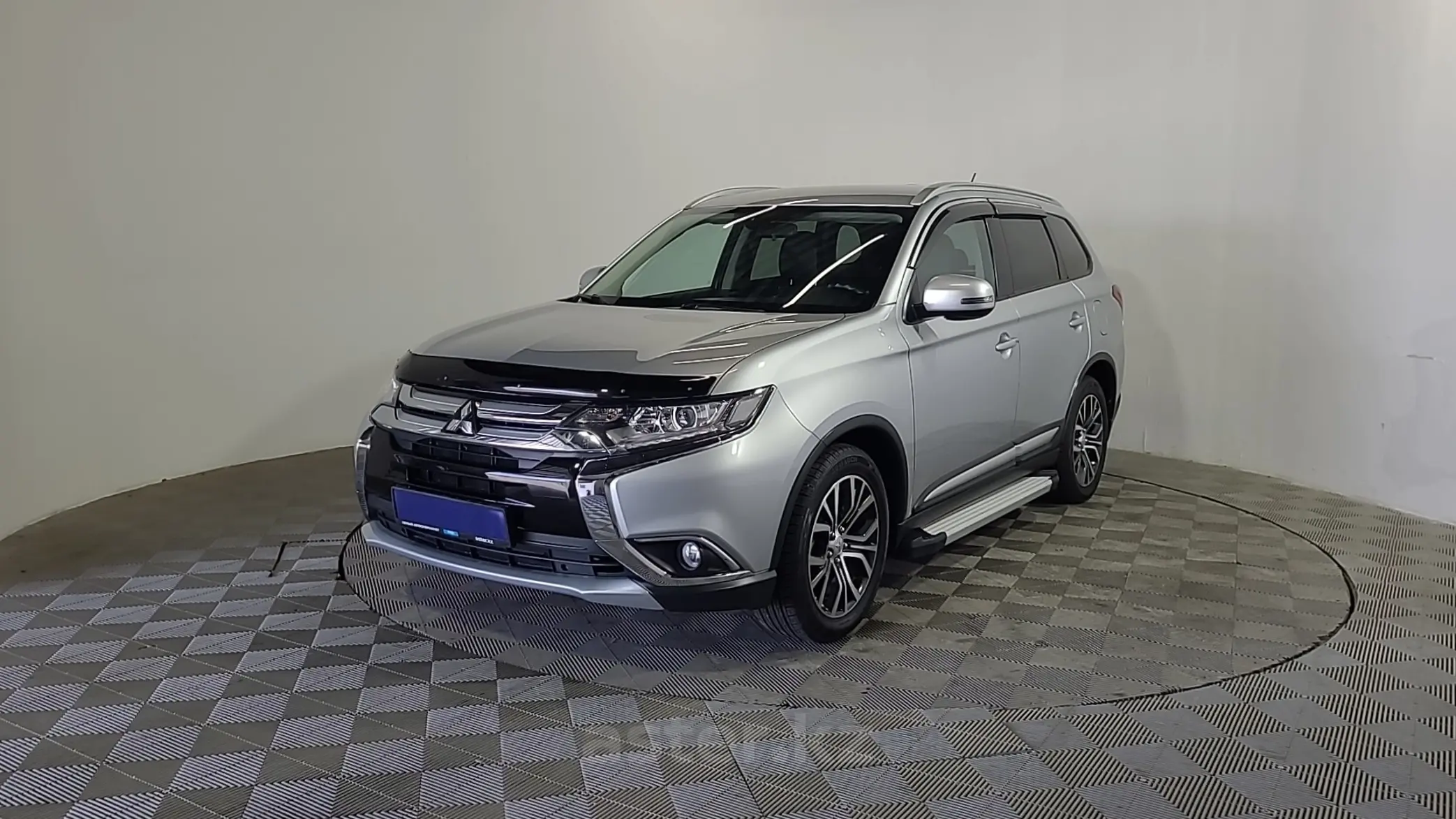 Mitsubishi Outlander 2016