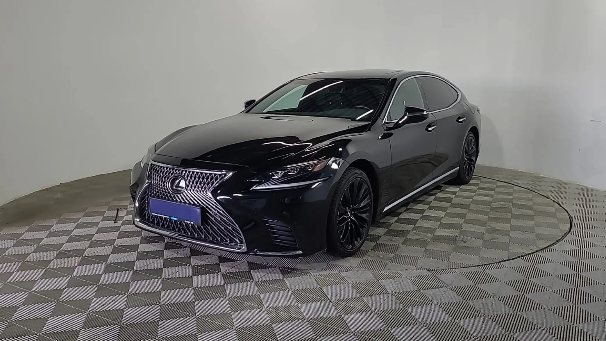 Lexus LS 2020