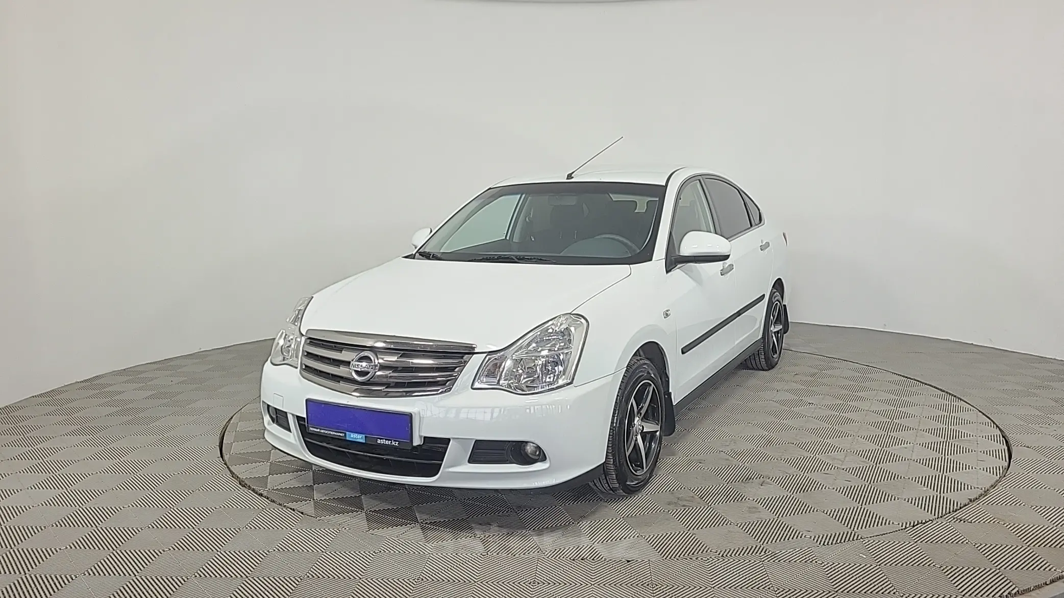 Nissan Almera 2014