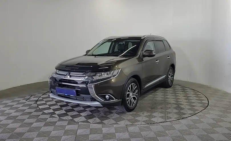 Mitsubishi Outlander 2015 года за 9 390 000 тг. в Алматы