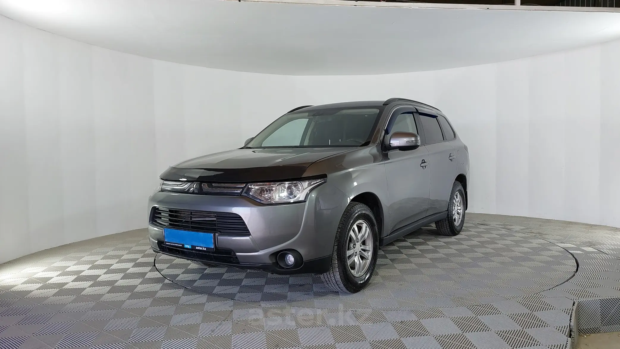 Mitsubishi Outlander 2012