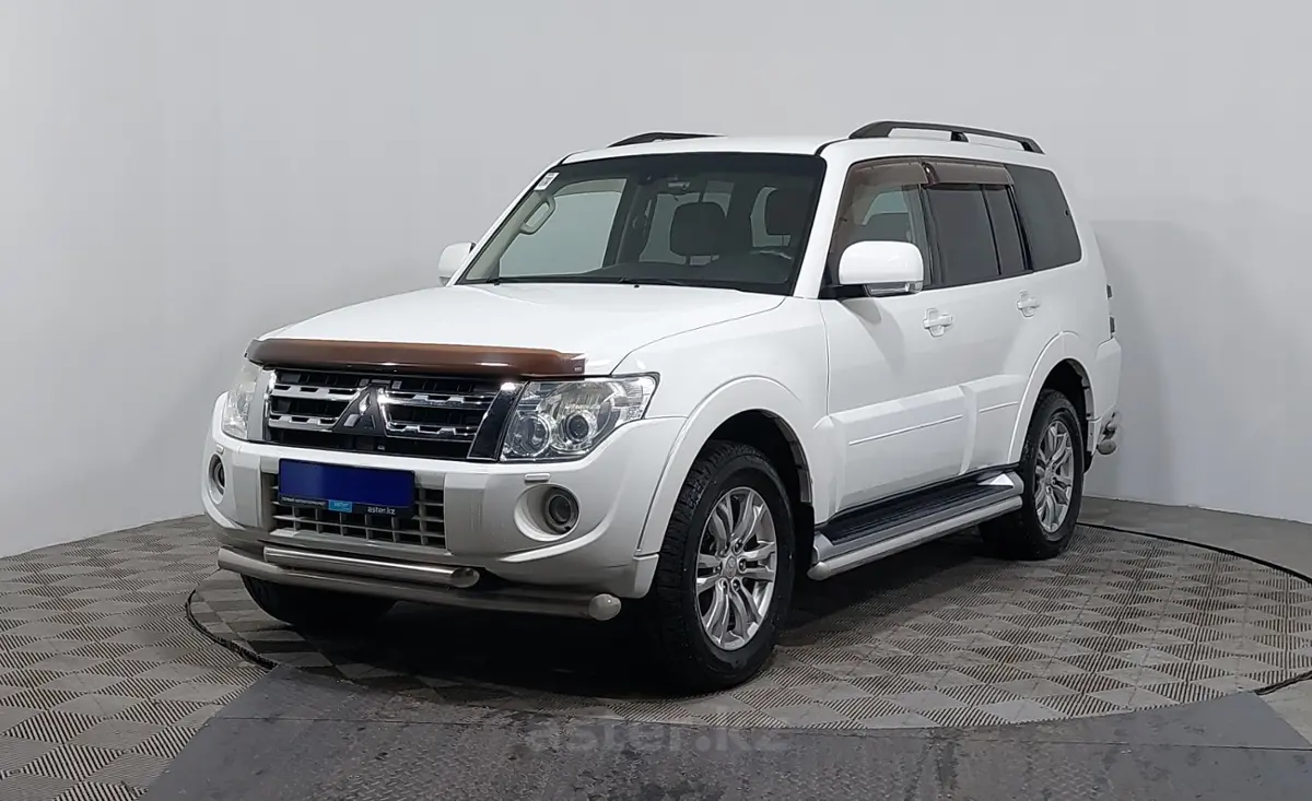 2012 Mitsubishi Pajero